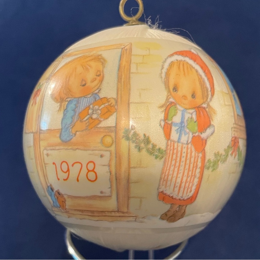 Vintage 1978 Hallmark Satin Ornament “The Christmas Spirit” Betsey Clark